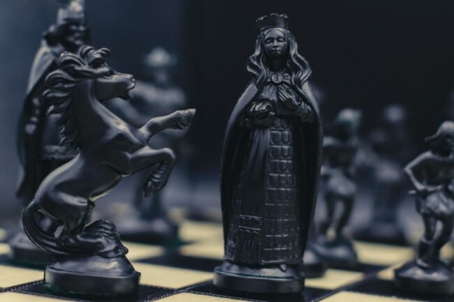 chess, queen, black queen, knight, game, chess figures, play, chess pieces, chessboard, queen's knight, black knight, chess, chess, chess, chess, chess, queen, knight