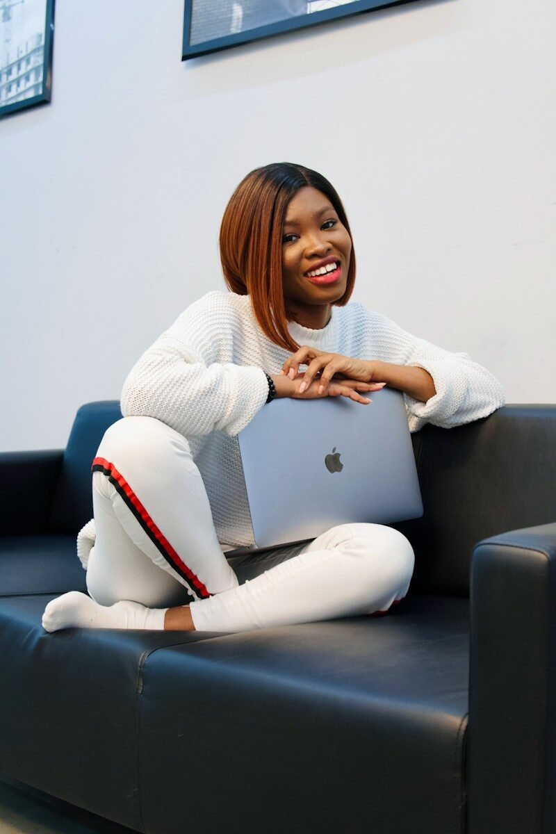 Featuring Sherita Janielle: Deciding Whether or Not to Date Someone is a Process (video short)